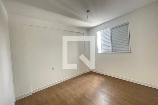 Quarto de apartamento à venda com 3 quartos, 73m² em Manacás, Belo Horizonte