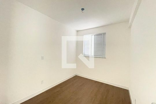 Quarto de apartamento à venda com 3 quartos, 73m² em Manacás, Belo Horizonte