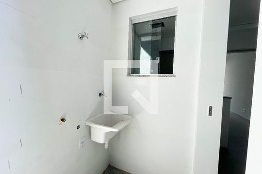 Área de serviço de casa à venda com 2 quartos, 65m² em Planalto, Belo Horizonte