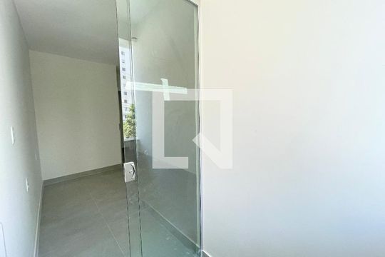 Varanda quarto de casa à venda com 2 quartos, 65m² em Planalto, Belo Horizonte