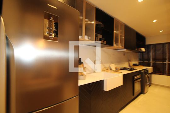 Cozinha de apartamento à venda com 2 quartos, 74m² em Boa Viagem, Belo Horizonte