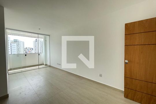 Apartamento à venda com 3 quartos, 80m² em Nova Suissa, Belo Horizonte