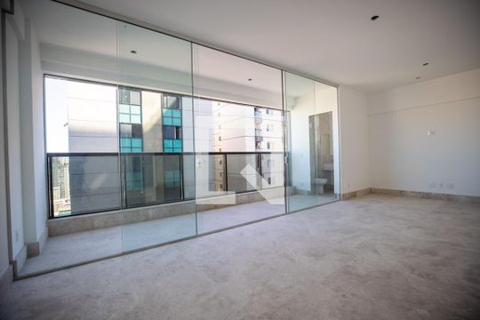 Apartamento à venda com 4 quartos, 130m² em Funcionários, Belo Horizonte