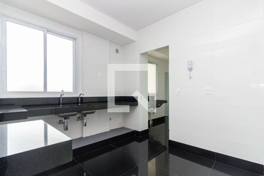 Cozinha de apartamento à venda com 4 quartos, 139m² em Cidade Nova, Belo Horizonte