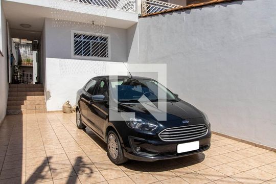 Fachada de casa à venda com 3 quartos, 150m² em Vila Flórida, Guarulhos