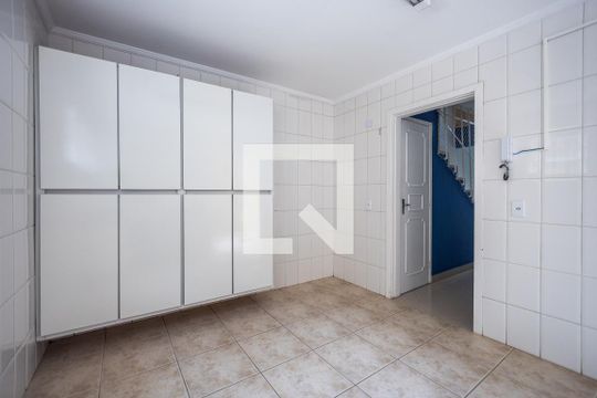 Cozinha de casa para alugar com 3 quartos, 130m² em Vila Madalena, São Paulo
