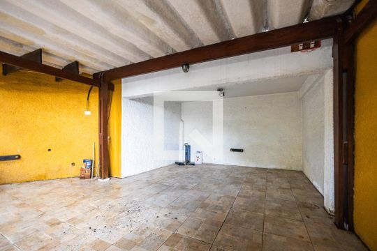 Garagem de casa para alugar com 3 quartos, 130m² em Vila Madalena, São Paulo