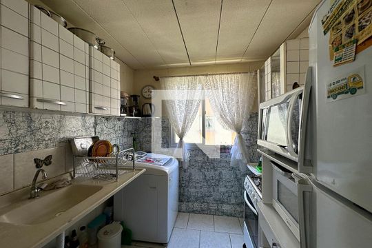Cozinha de apartamento à venda com 2 quartos, 60m² em Rio dos Sinos, São Leopoldo
