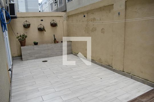 Quintal de apartamento para alugar com 2 quartos, 63m² em Campo Grande, Rio de Janeiro