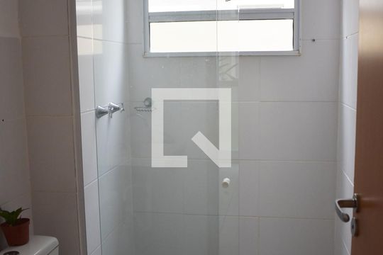 Banheiro de apartamento para alugar com 2 quartos, 63m² em Campo Grande, Rio de Janeiro