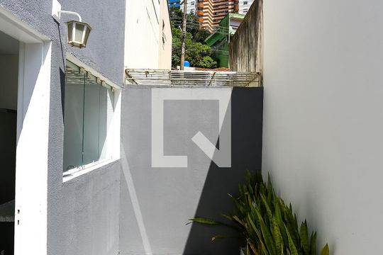 Quintal de casa à venda com 2 quartos, 115m² em Vila Morse, São Paulo