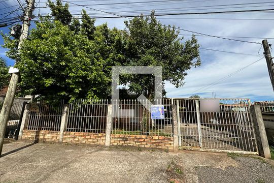 Fachada de casa à venda com 2 quartos, 140m² em Campina, São Leopoldo
