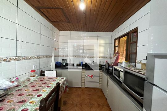 Cozinha de casa à venda com 2 quartos, 140m² em Campina, São Leopoldo
