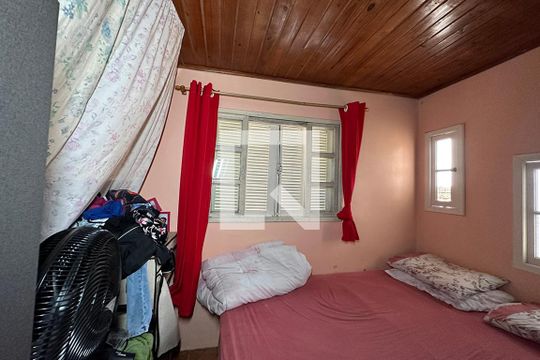 Quarto 1  de casa à venda com 2 quartos, 140m² em Campina, São Leopoldo