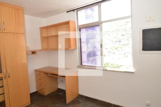 Quarto 1 de apartamento para alugar com 2 quartos, 66m² em Praça Seca, Rio de Janeiro