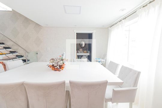 Sala e Cozinha de casa de condomínio à venda com 5 quartos, 500m² em Jardim Guapira, São Paulo