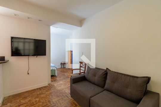 Sala de apartamento para alugar com 1 quarto, 38m² em Vila Mariana, São Paulo
