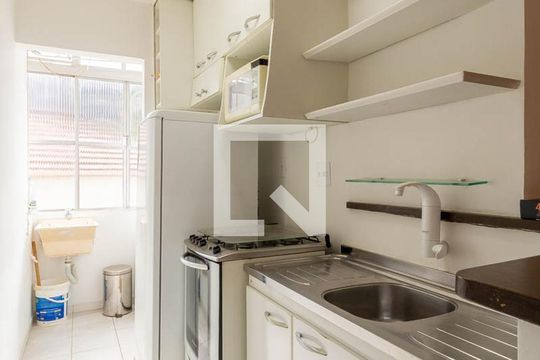 Cozinha  de apartamento para alugar com 1 quarto, 38m² em Vila Mariana, São Paulo