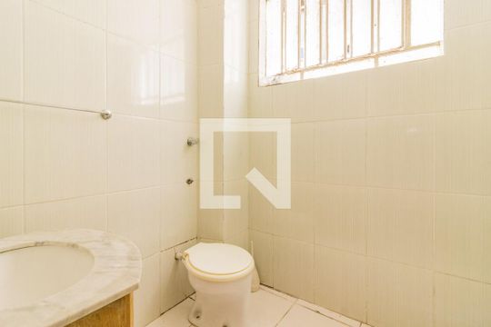 Banheiro de apartamento para alugar com 2 quartos, 73m² em Centro Histórico, Porto Alegre