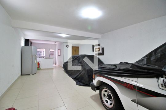 Garagem / Salão de casa à venda com 4 quartos, 510m² em Jardim Santo Antônio, Santo André