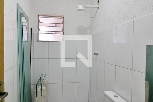 Banheiro da Garagem de casa à venda com 4 quartos, 510m² em Jardim Santo Antônio, Santo André