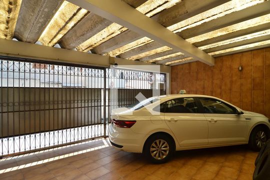 Garagem de casa à venda com 3 quartos, 190m² em Jabaquara, São Paulo