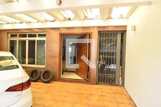 Garagem de casa à venda com 3 quartos, 190m² em Jabaquara, São Paulo