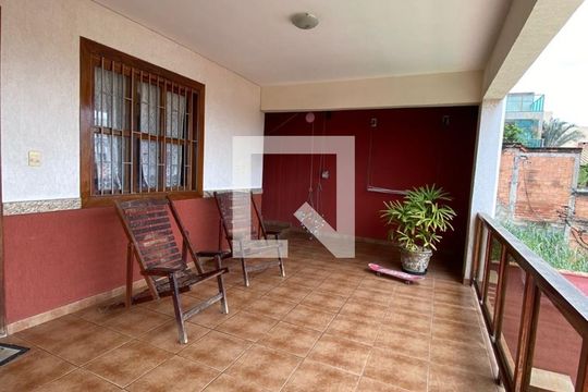 Casa à venda com 5 quartos, 360m² em Álvaro Camargos, Belo Horizonte