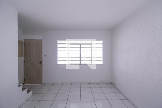 Casa para alugar com 2 quartos, 119m² em Vila Ema, São Paulo