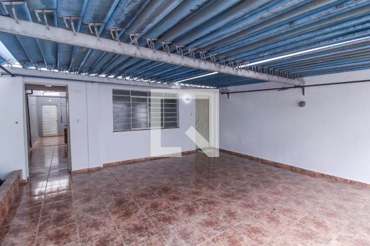 Garagem de casa para alugar com 2 quartos, 119m² em Vila Ema, São Paulo