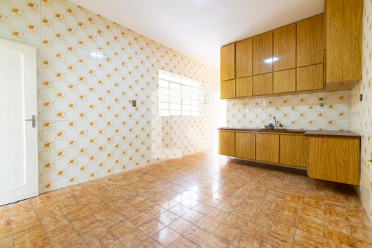 Cozinha de casa à venda com 2 quartos, 180m² em Vila Fachini, São Paulo