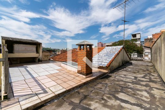 Terraço de casa à venda com 2 quartos, 180m² em Vila Fachini, São Paulo