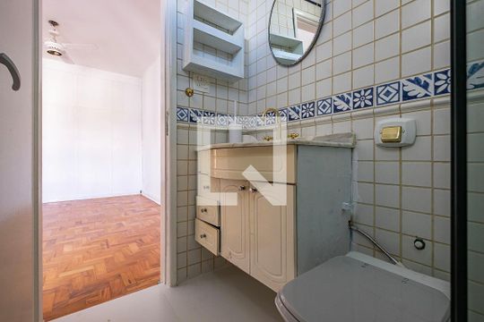 Suíte Banheiro de apartamento à venda com 3 quartos, 186m² em Jardim Paulistano, São Paulo