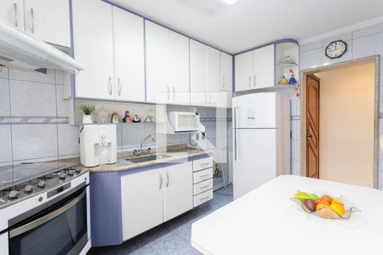 Cozinha de apartamento para alugar com 3 quartos, 78m² em Jardim Santa Cruz (sacomã), São Paulo