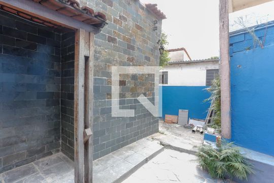 Varanda de casa à venda com 8 quartos, 1200m² em Pompéia, Belo Horizonte