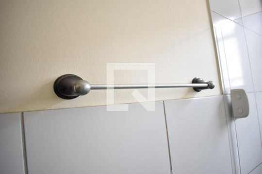 Detalhe do banheiro de apartamento para alugar com 2 quartos, 54m² em Campo Grande, Rio de Janeiro