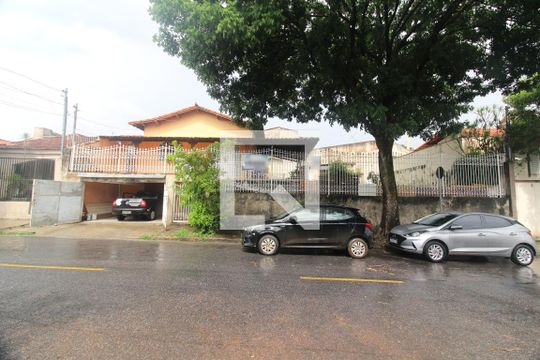 Fachada de casa à venda com 3 quartos, 268m² em Santa Ines, Belo Horizonte