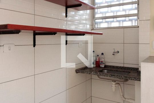 Cozinha de kitnet/studio à venda com 0 quarto, 30m² em Santa Ifigênia, São Paulo