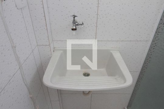 Banheiro de kitnet/studio à venda com 0 quarto, 30m² em Santa Ifigênia, São Paulo