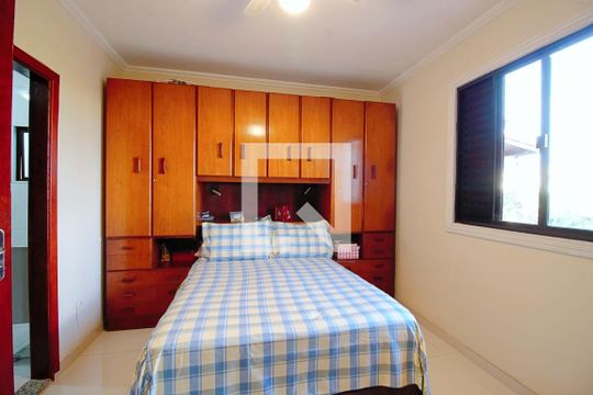 Suíte 1 de casa à venda com 3 quartos, 269m² em Jardim Monte Alegre, Taboão da Serra