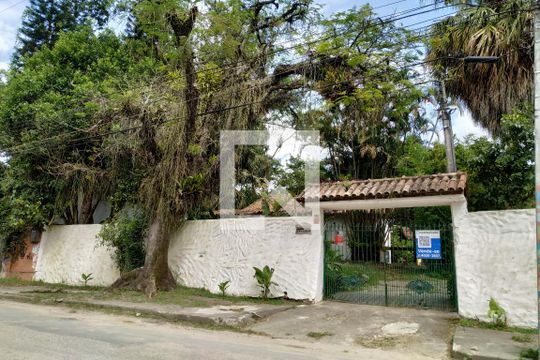 fachada de casa à venda com 6 quartos, 2700m² em Maceió, Niterói