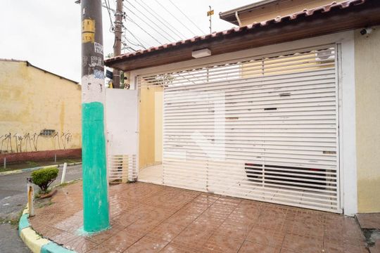 Fachada de casa à venda com 3 quartos, 110m² em Vila Paulistania, São Paulo