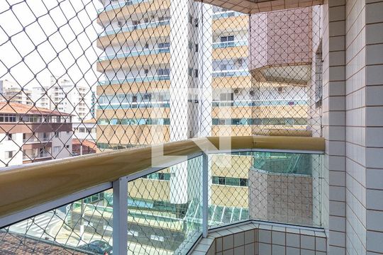 Sacada do quarto 2 de apartamento para alugar com 3 quartos, 116m² em Vila Tupi, Praia Grande