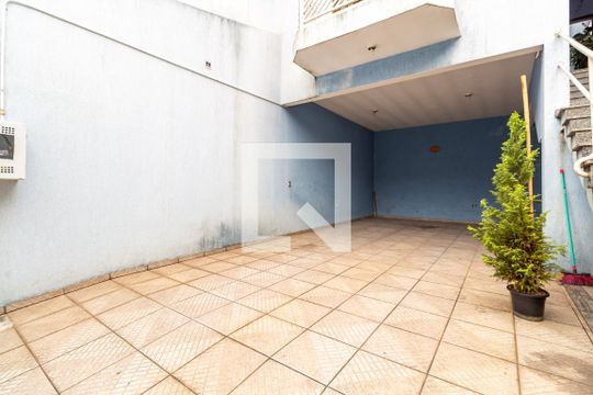 Garagem de casa à venda com 3 quartos, 195m² em Jardim Iporanga, Guarulhos