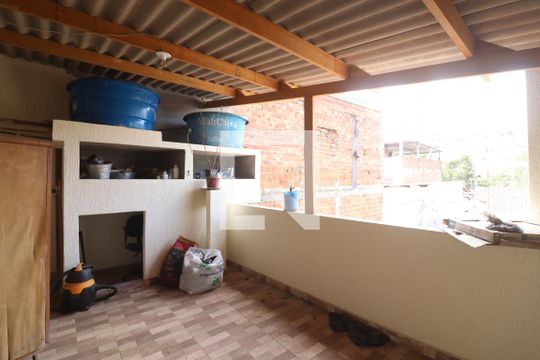 Quintal de casa à venda com 2 quartos, 130m² em Lauzane Paulista, São Paulo
