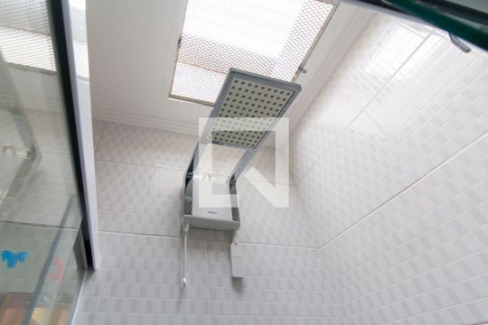 Banheiro de casa de condomínio à venda com 3 quartos, 70m² em Vila Esperança, São Paulo