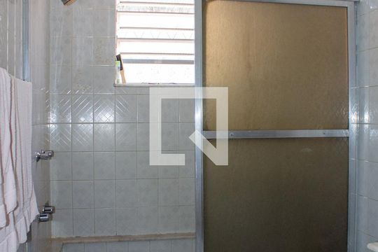 Banheiro 1 de casa à venda com 3 quartos, 296m² em Encantado, Rio de Janeiro