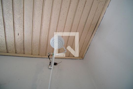 Banheiro de casa à venda com 3 quartos, 100m² em Cristo Redentor, Porto Alegre