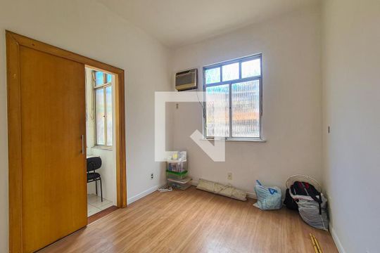 Quarto de apartamento para alugar com 3 quartos, 98m² em Todos Os Santos, Rio de Janeiro