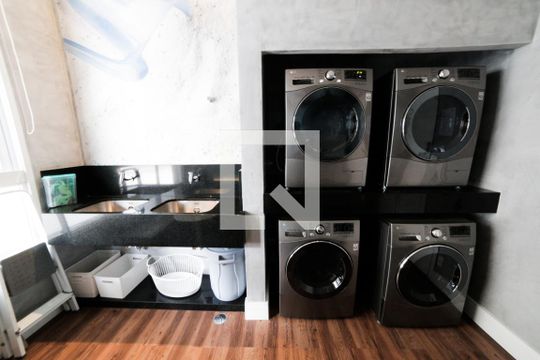 Lavanderia de apartamento à venda com 1 quarto, 72m² em Chácara Santo Antônio (zona Sul), São Paulo